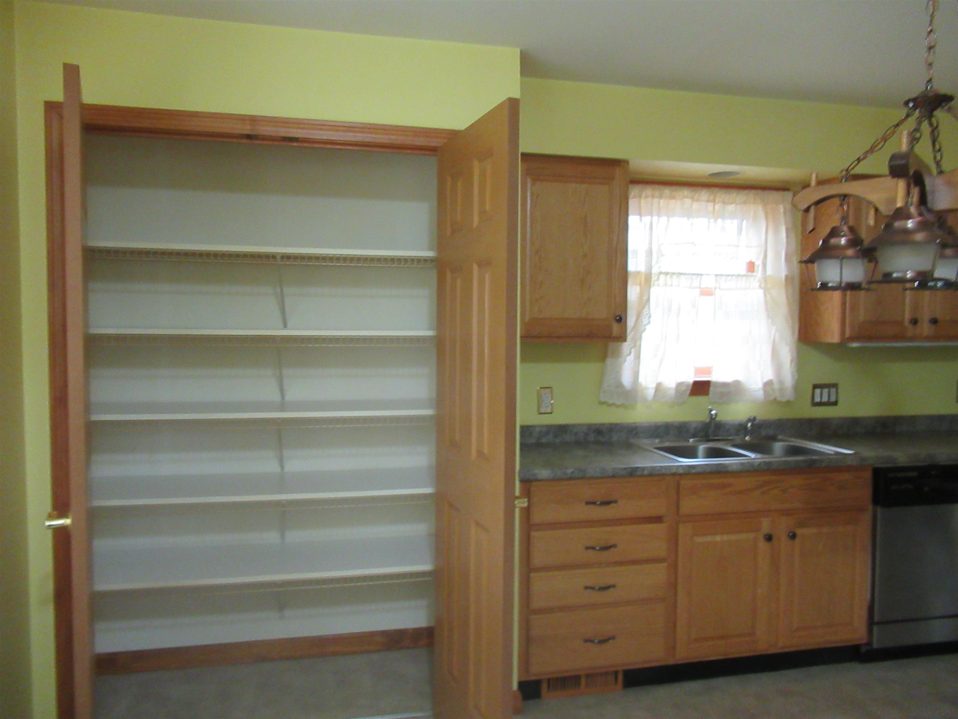 20 Kilrea Road Derry, NH 03038 - Photo 4 of 29