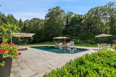 $6,250,000 | 9 Terrace Circle, Armonk, NY 10504