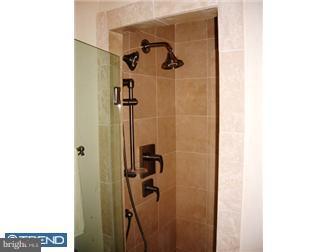 327 Saybrook Road Villanova, PA 19085 - Photo 6 of 12