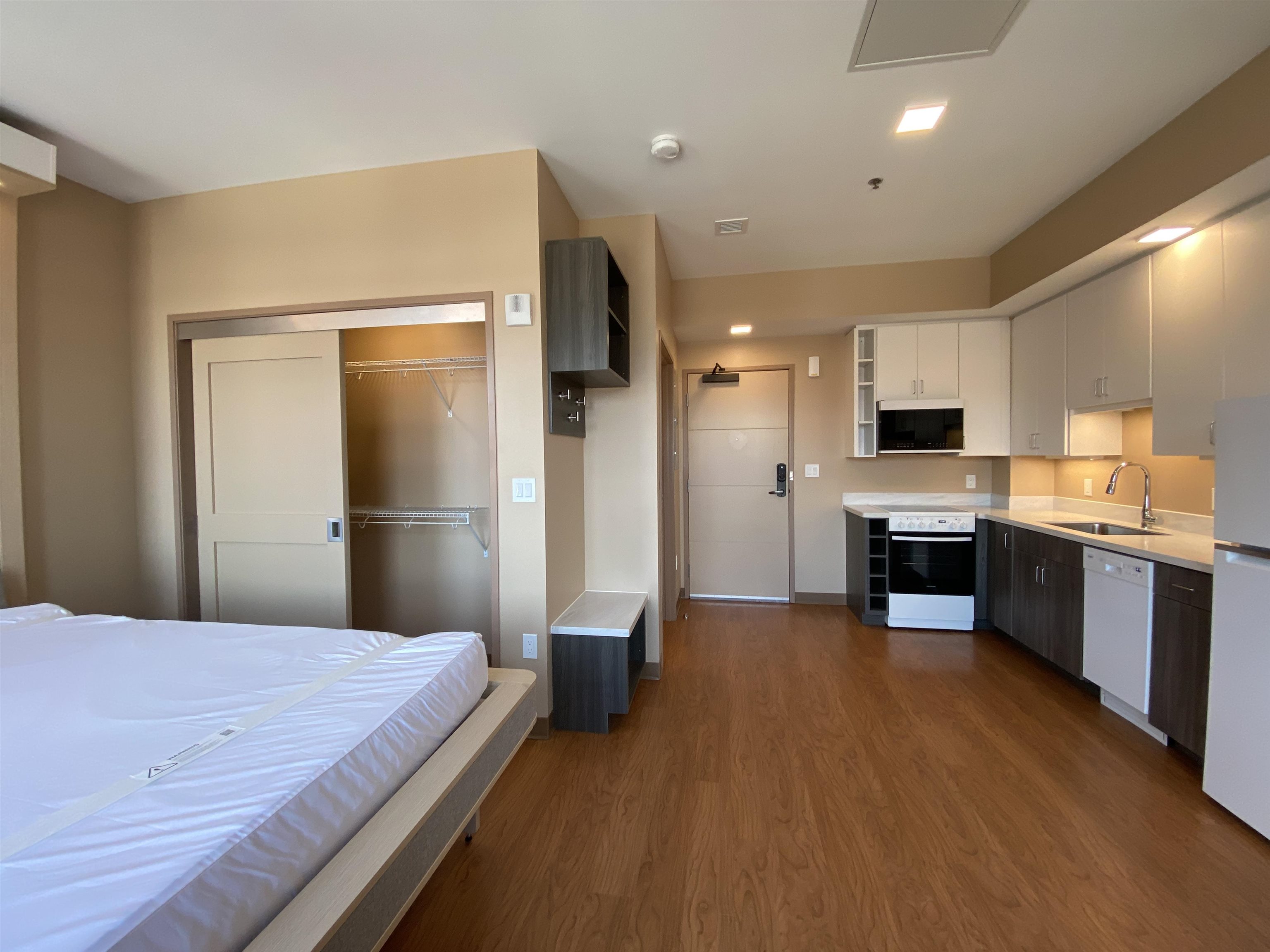 83 Hanover Street, Unit 510 Manchester, NH 03101 - Photo 35 of 54