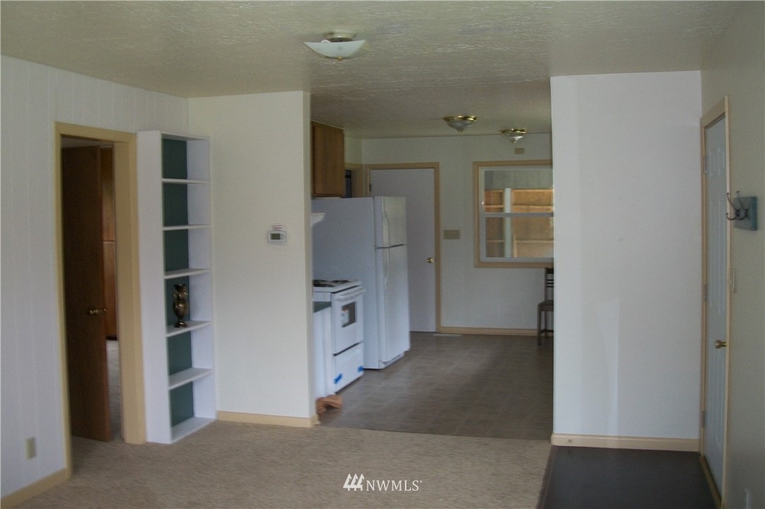 1306 A Hining Road Winlock, WA 98596 - Photo 4 of 12
