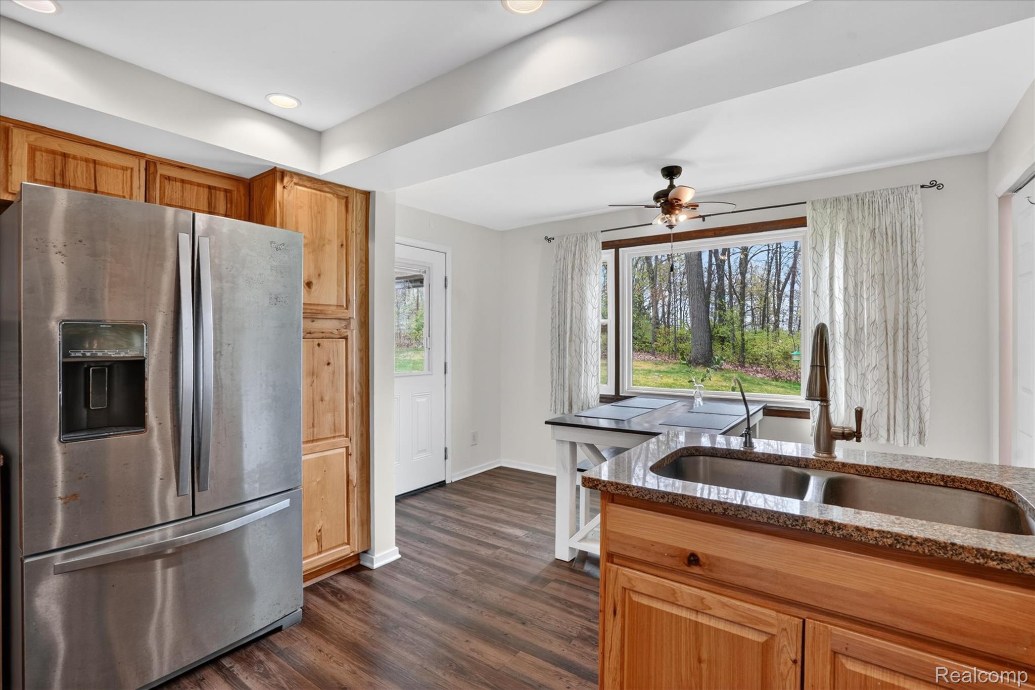 175 Templar Avenue Pinckney, MI 48169 - Photo 20 of 80 18-Kitchen.jpg