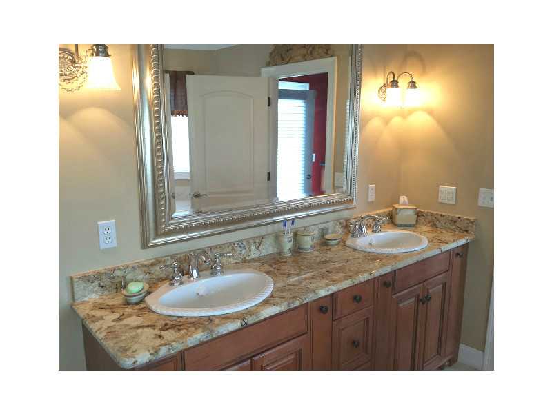 58 Applegate Road Cranston, RI 02920 - Photo 14 of 25 Master Bath/Spa.