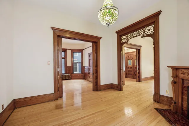 $775,000 | 957 Ashland Avenue, St. Paul, MN 55104