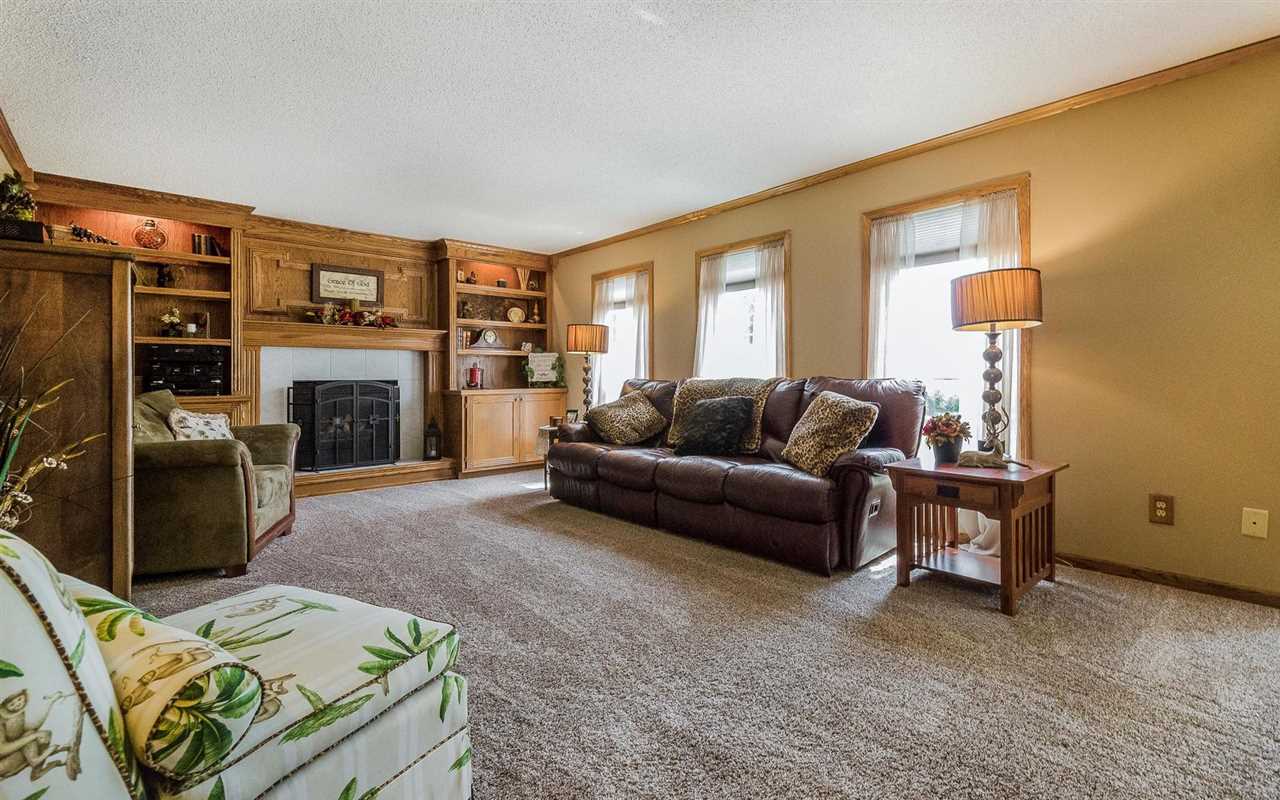 7113 Rockingham Drive Southwest Cedar Rapids, IA 52404 - Photo 9 of 25 Gallery Image 9