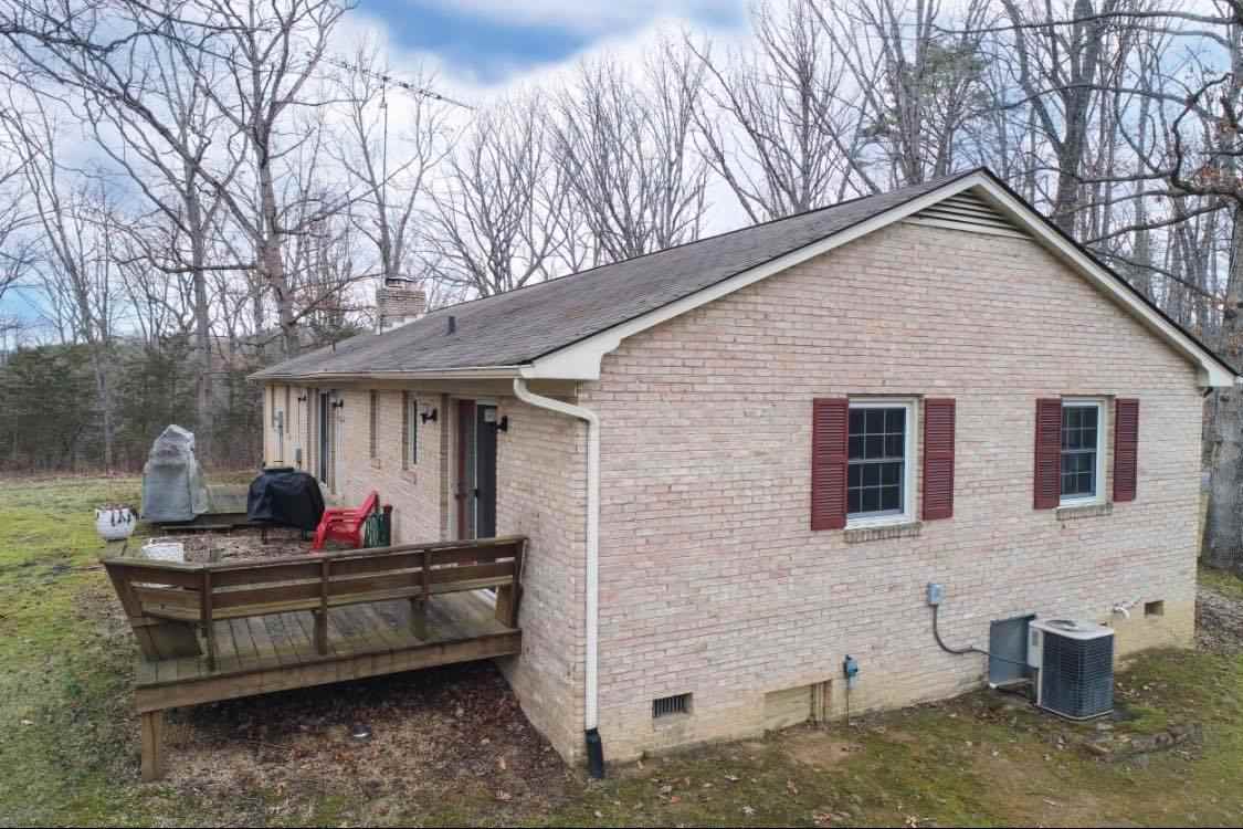 630 Bailey Road Fort Defiance, VA 24437 - Photo 20 of 22 a outdoor view with sitting space