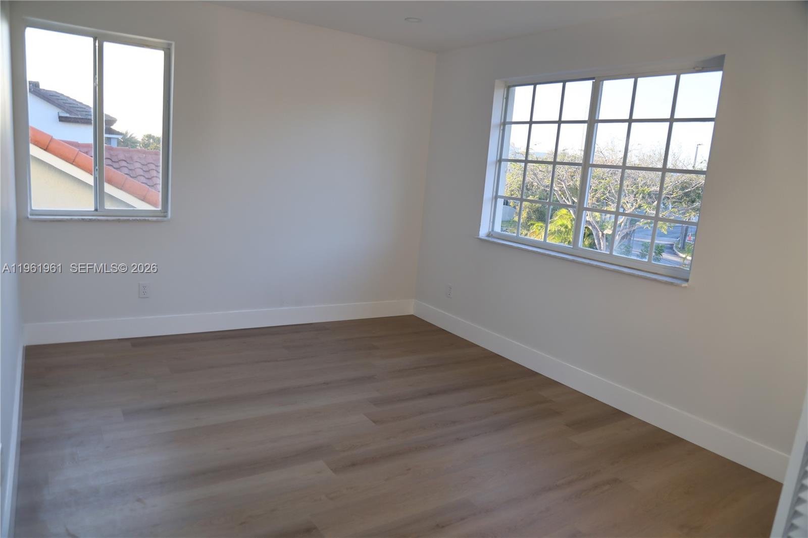 7928 Northwest 190th Lane Hialeah, FL 33015 - Photo 16 of 37