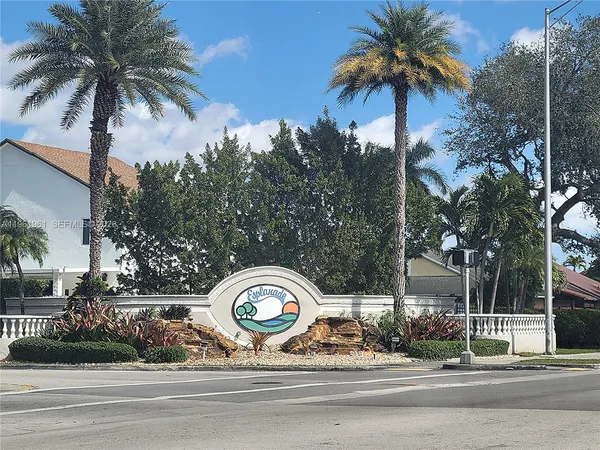 $4,500 | 7928 Northwest 190th Lane, Hialeah, FL 33015