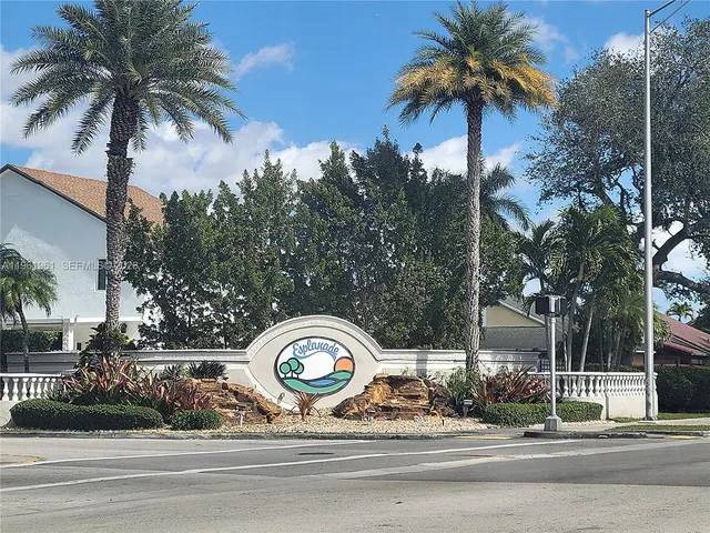 $4,500 | 7928 Northwest 190th Lane, Hialeah, FL 33015