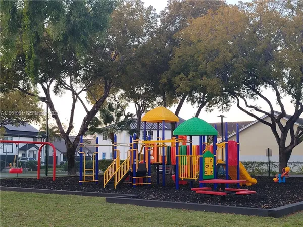 $4,500 | 7928 Northwest 190th Lane, Hialeah, FL 33015