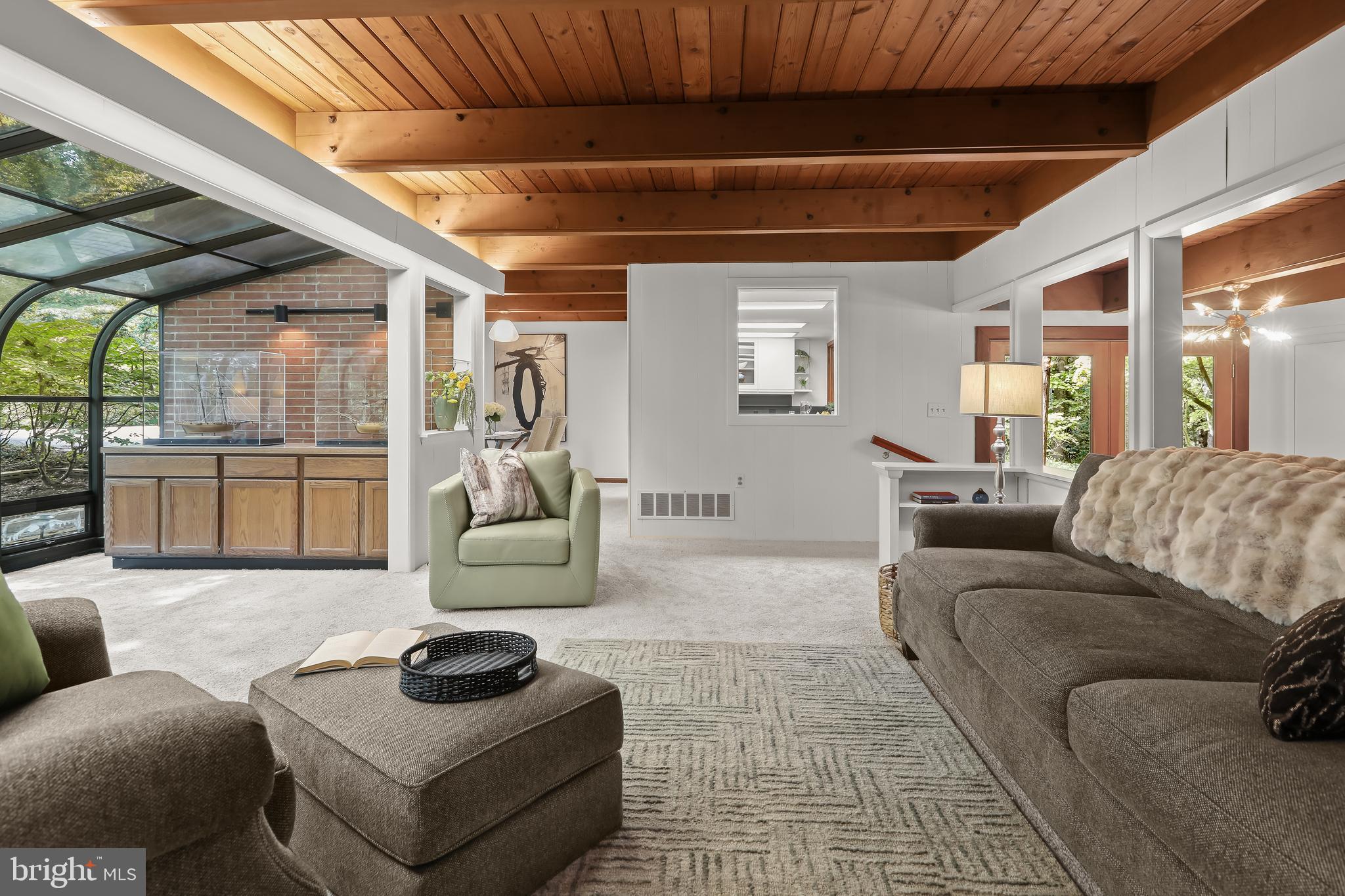 1725 St Giles Road Gibson Island, MD 21056 - Photo 15 of 43 Living Room