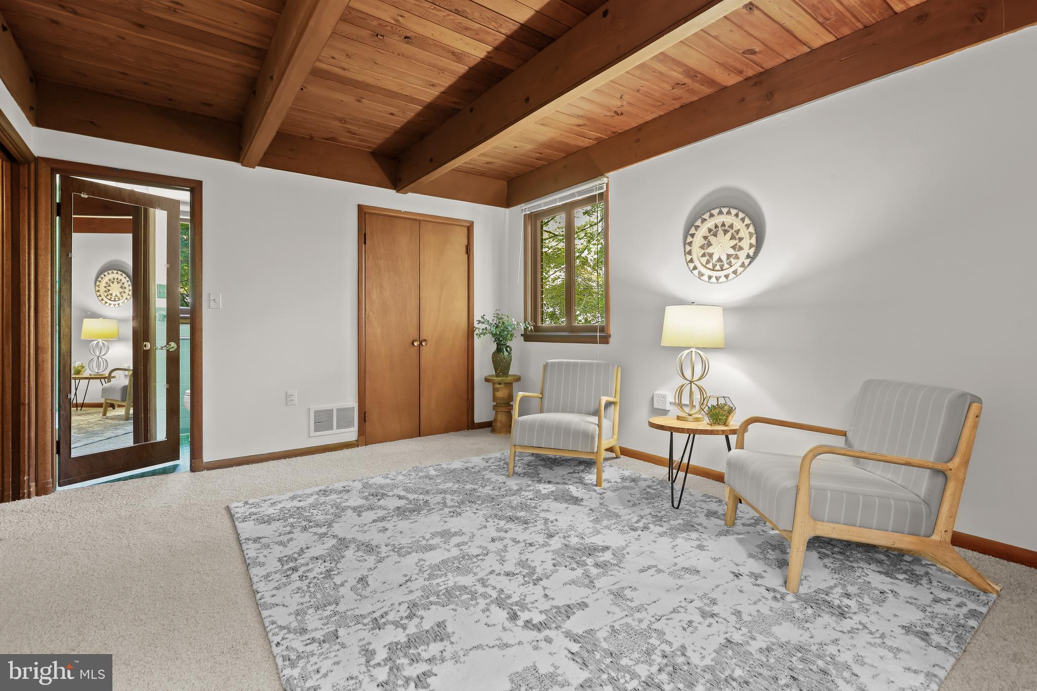 1725 St Giles Road Gibson Island, MD 21056 - Photo 33 of 43 Another View of Sitting Area