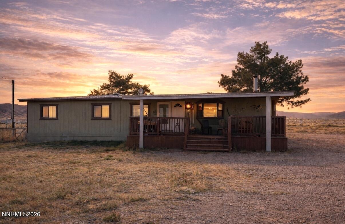 5 Rhoda Lane Yerington, NV 89447 - Photo 2 of 27 IMG_1125 4