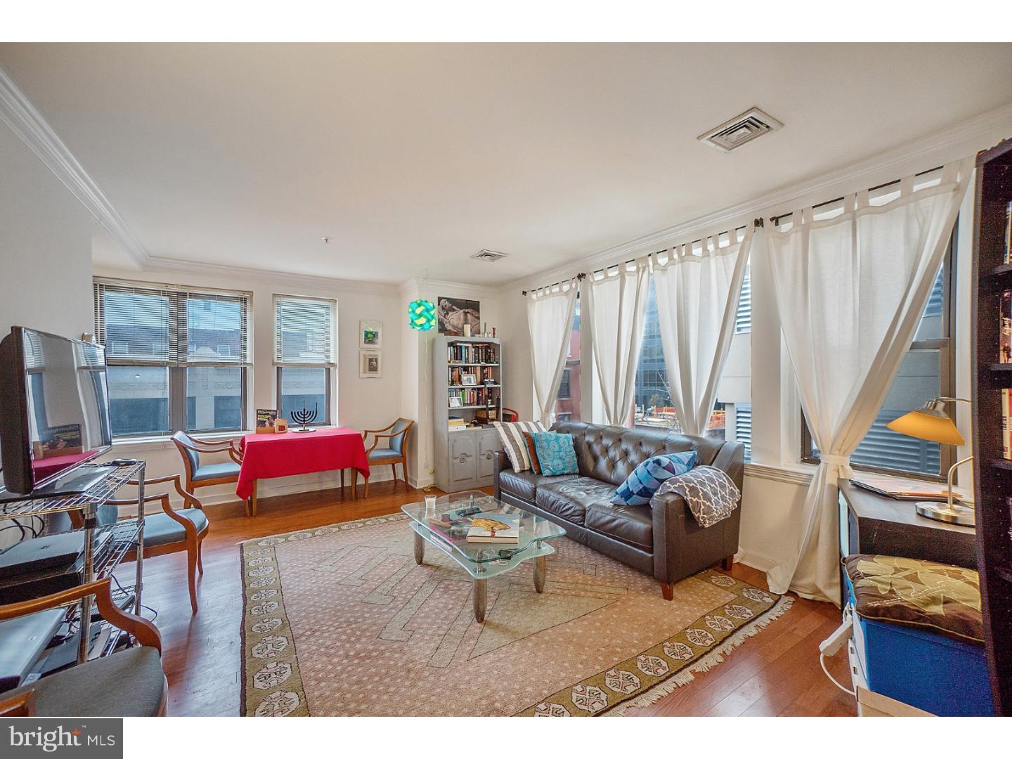 37 South 20th Street, Unit 2A Philadelphia, PA 19103 - Photo 4 of 13