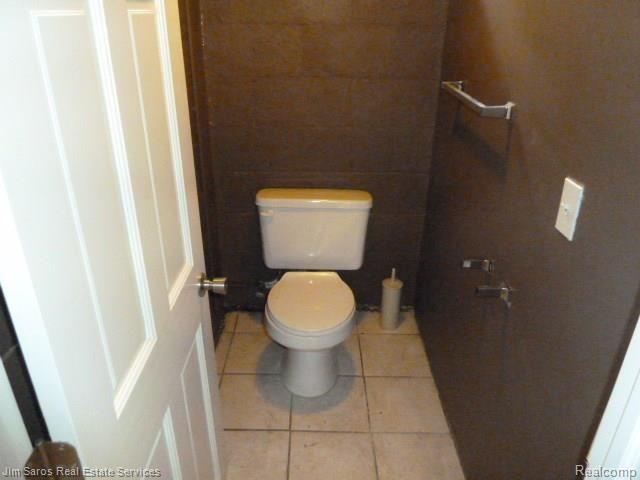 500 Neff Road Grosse Pointe, MI 48230 - Photo 18 of 21 P1040807.JPG