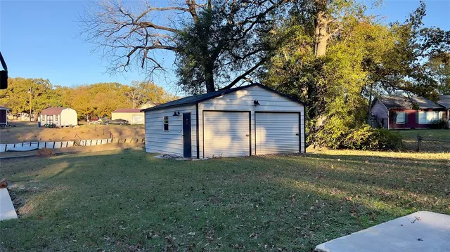 $330,000 | 1108 Maloma Court, Tool, TX 75143