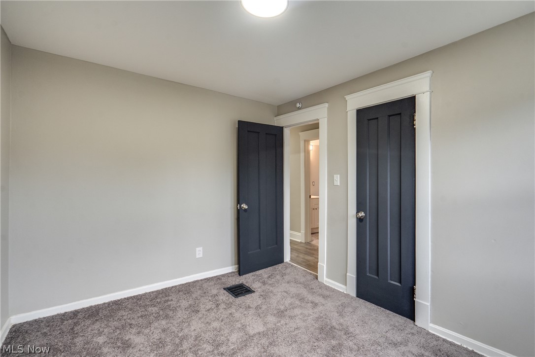 934 Royal Road Cleveland, OH 44110 - Photo 11 of 17