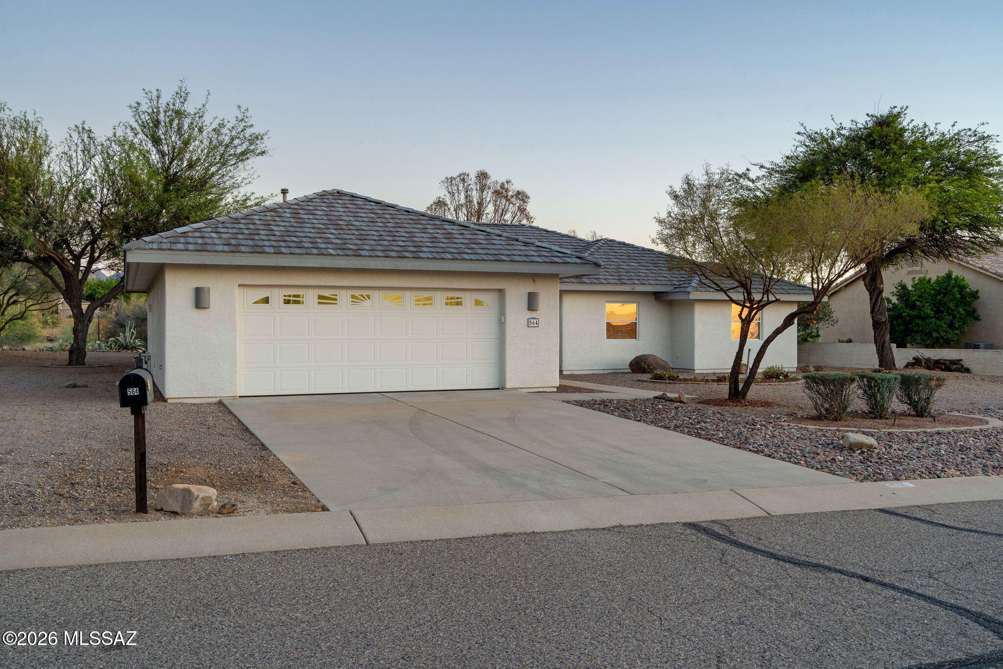 564 East Drawdown Trail Vail, AZ 85641 - Photo 6 of 41