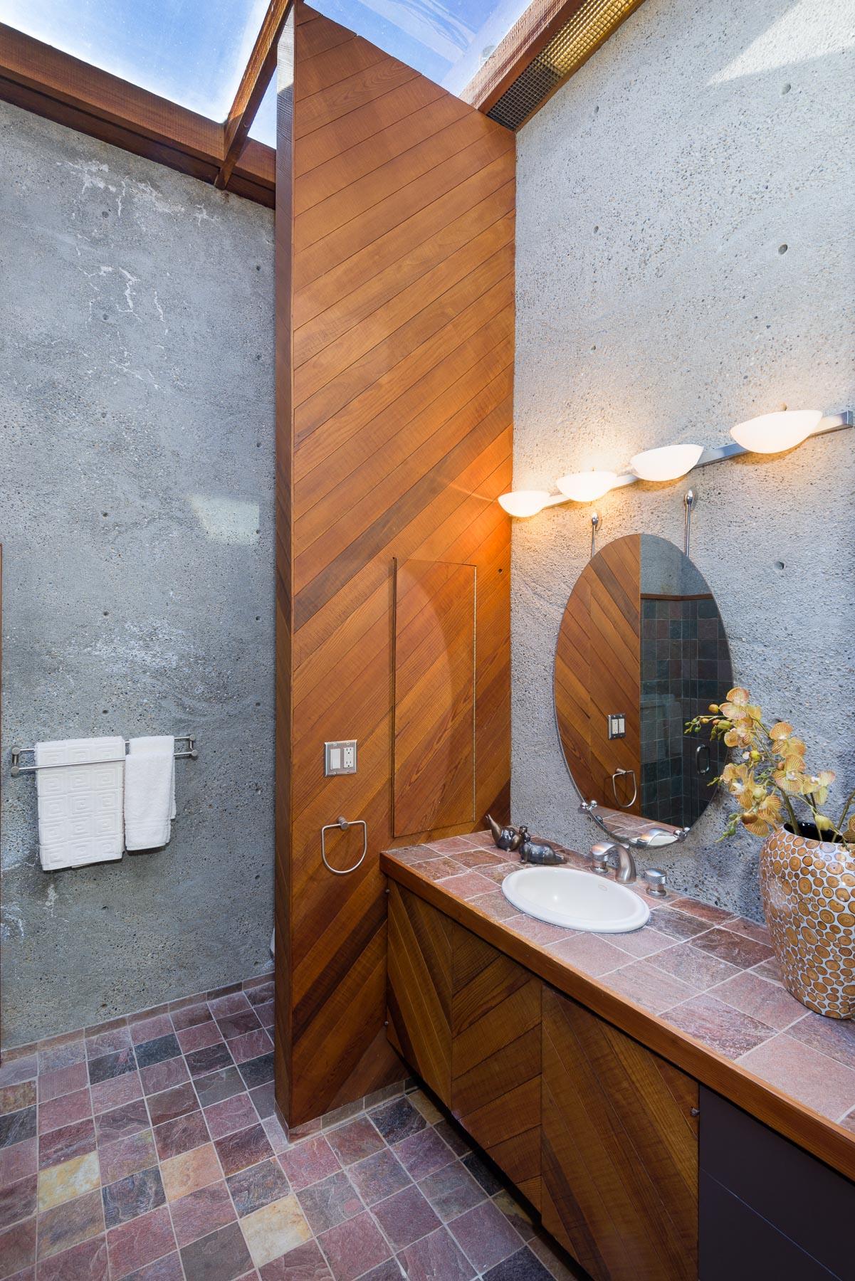 1220 Toro Canyon Road Montecito, CA 93108 - Photo 23 of 31 BathRoom2