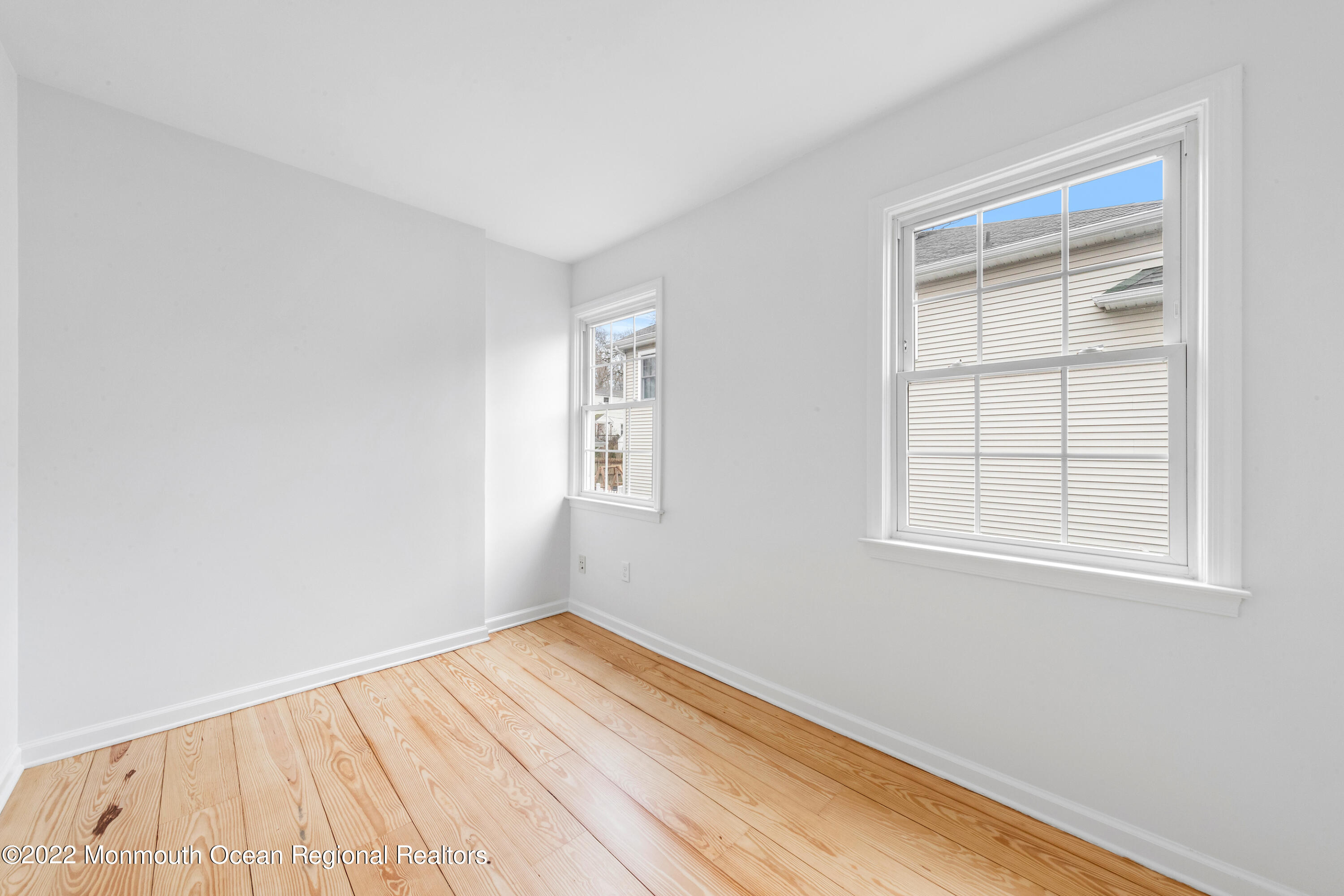 29 Church Street Rumson, NJ 07760 - Photo 32 of 42 an empty room with a window