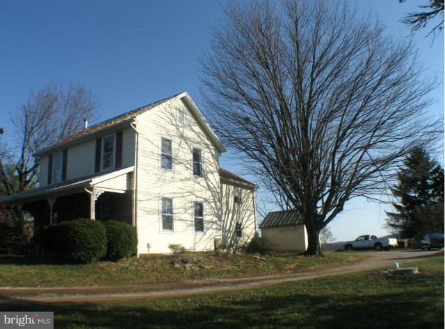 725 Stone Road Westminster, MD 21158 - Photo 2 of 26 Exterior (Front)