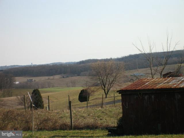 725 Stone Road Westminster, MD 21158 - Photo 3 of 26 View