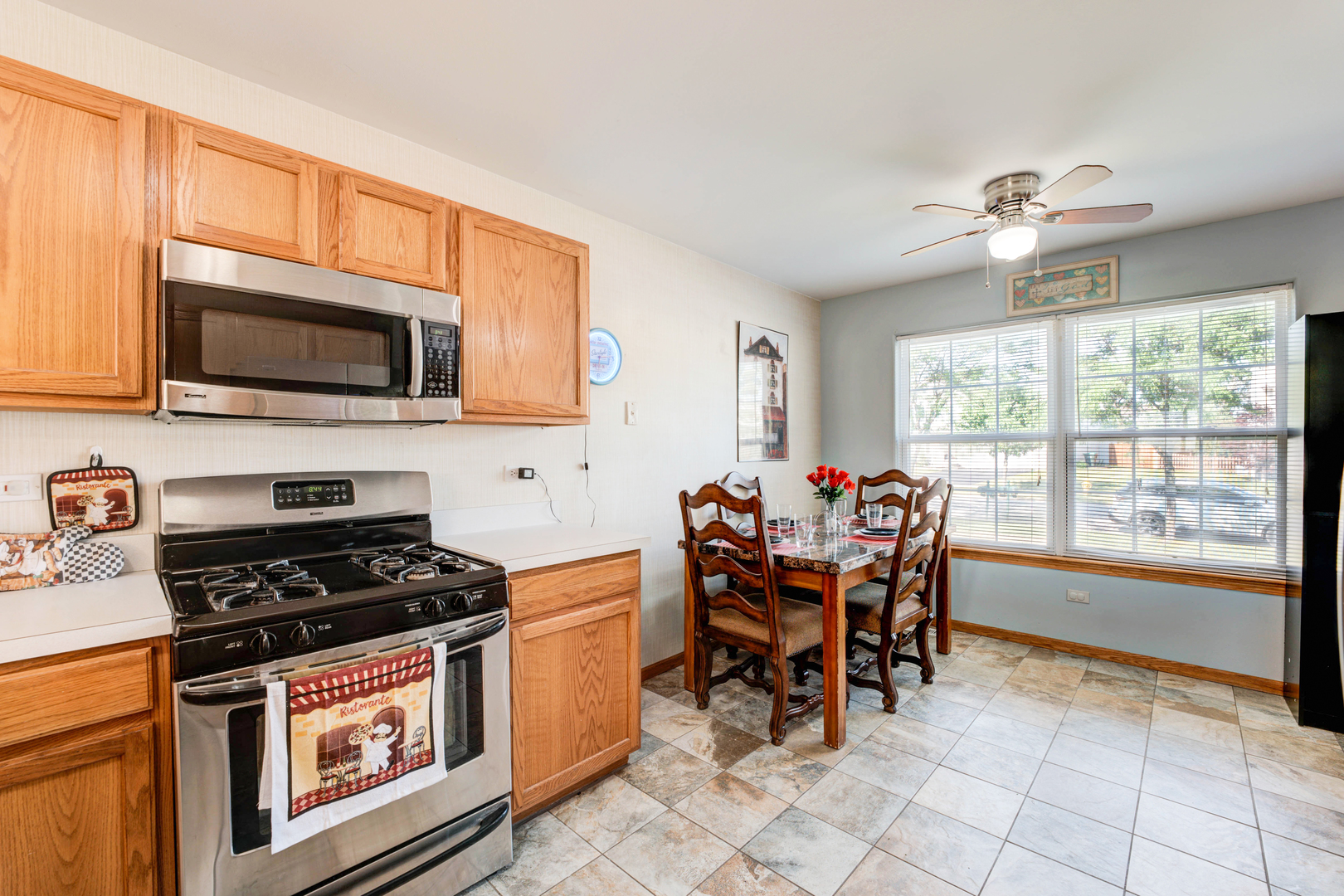 26164 Tallgrass Trail Channahon, IL 60410 - Photo 3 of 26