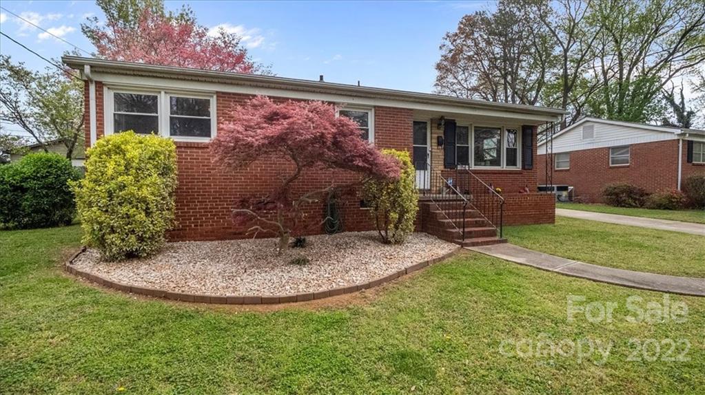 2443 Eaton Road Charlotte, NC 28205 - Photo 25 of 26 Gallery Image 25