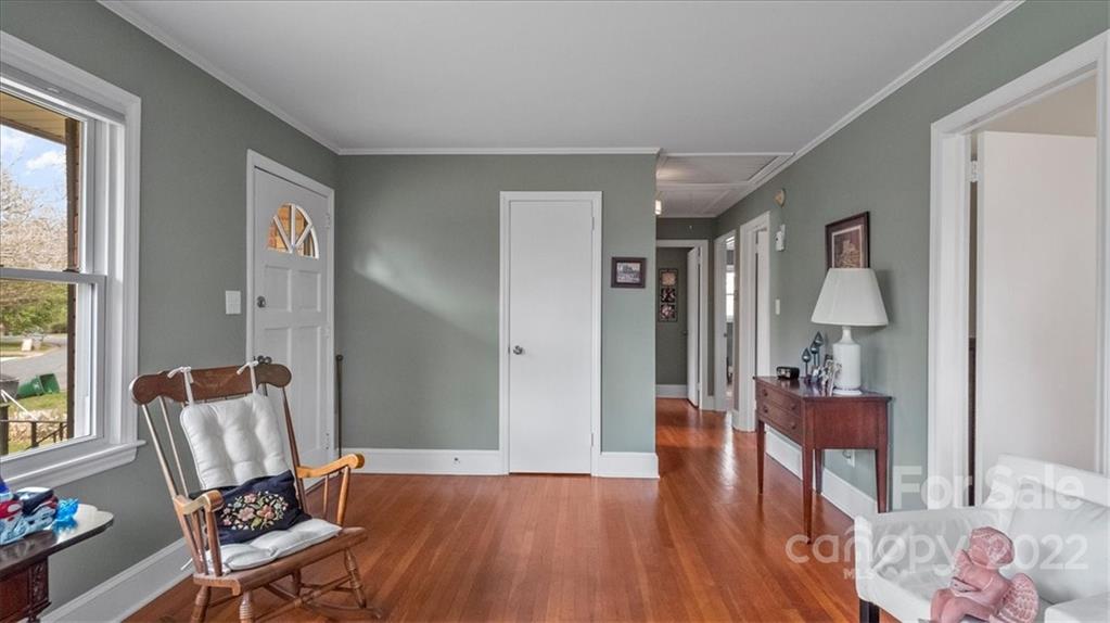 2443 Eaton Road Charlotte, NC 28205 - Photo 6 of 26 Gallery Image 6