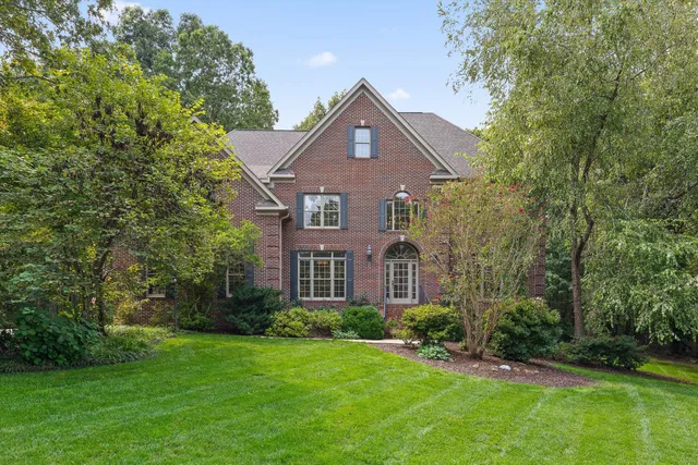$1,649,900 | 2598 Bristlecone Lane, Signal Mountain, TN 37377