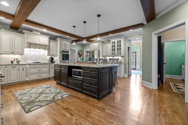 $1,649,900 | 2598 Bristlecone Lane, Signal Mountain, TN 37377