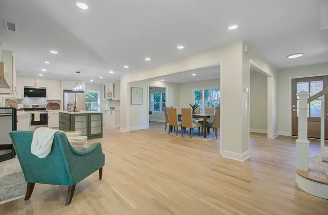 $775,000 | 1223 Charlestowne Drive, Charleston, SC 29407