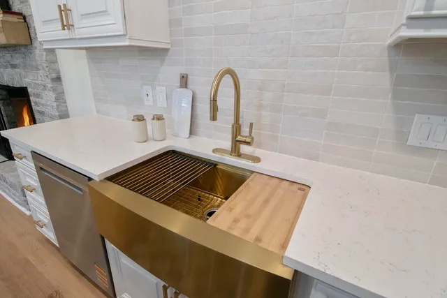 $775,000 | 1223 Charlestowne Drive, Charleston, SC 29407