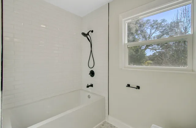 $775,000 | 1223 Charlestowne Drive, Charleston, SC 29407