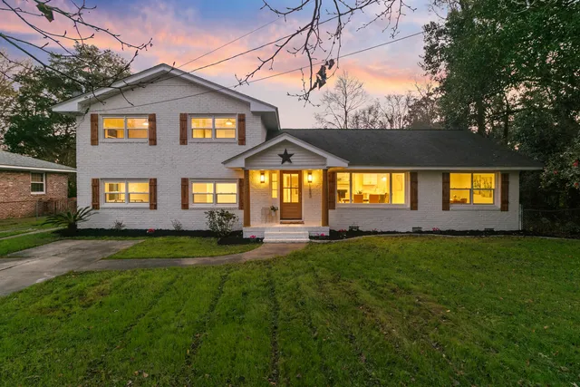 $775,000 | 1223 Charlestowne Drive, Charleston, SC 29407