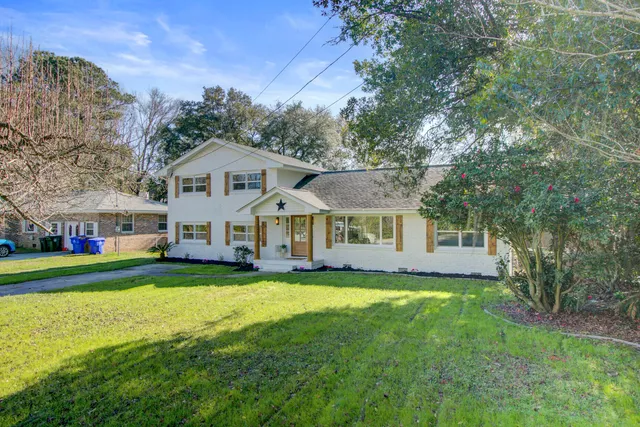 $775,000 | 1223 Charlestowne Drive, Charleston, SC 29407