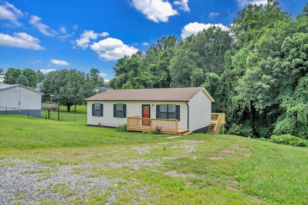 1051 Flamingo Road Bassett, VA 24055 - Photo 35 of 36 34-MIB06885