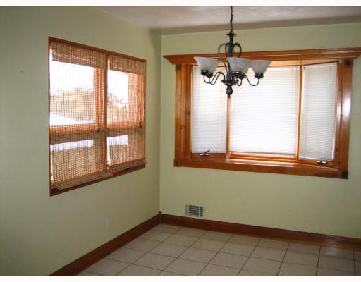 321 Beadling Rd. Mt. Lebanon, PA 15228 - Photo 7 of 13 Kitchen.