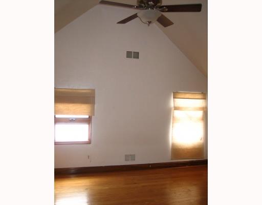 321 Beadling Rd. Mt. Lebanon, PA 15228 - Photo 9 of 13 Master Bedroom.