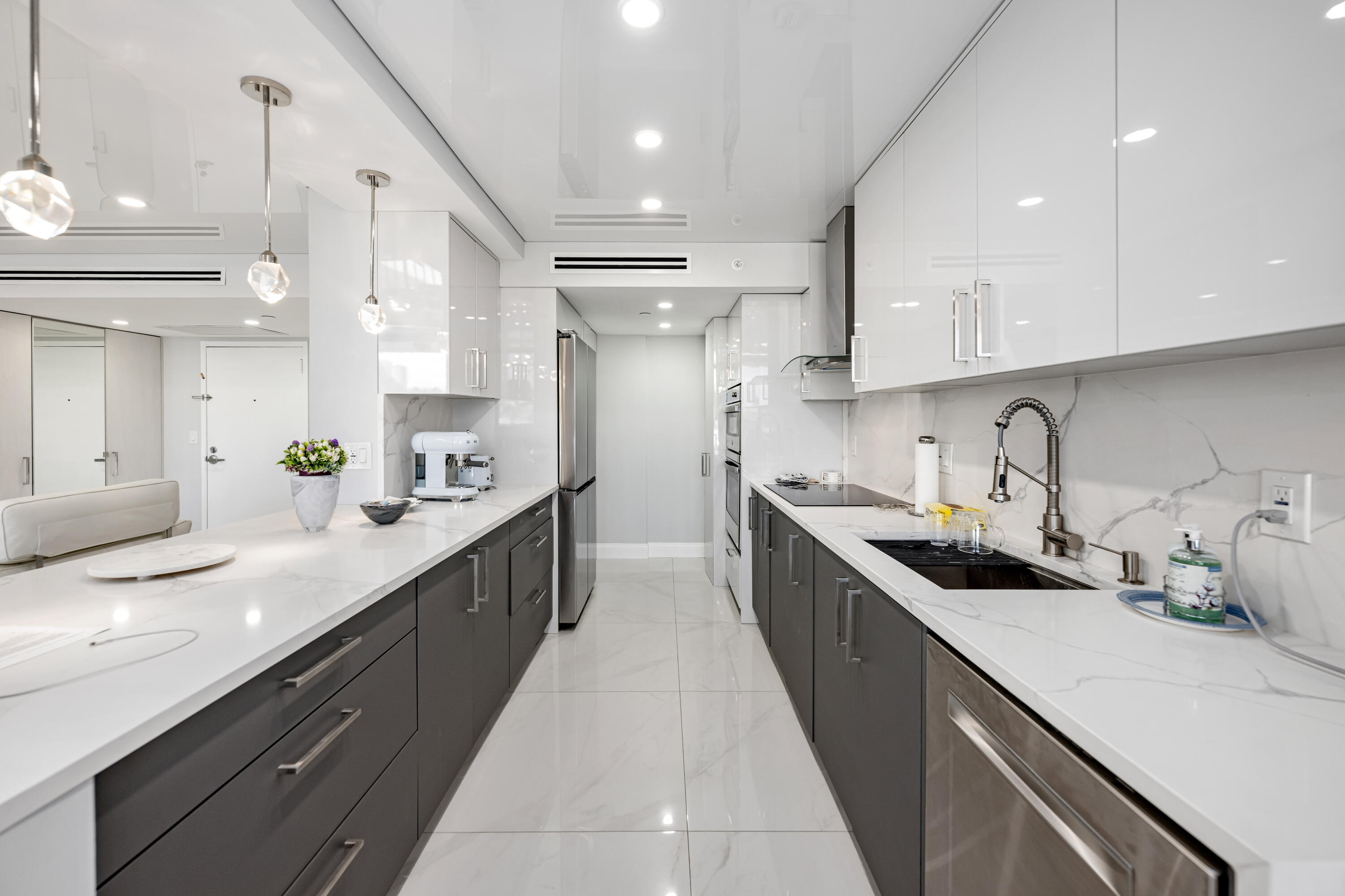 899 Jeffery Street, Unit 308 Boca Raton, FL 33487 - Photo 1 of 46 DSC_2323