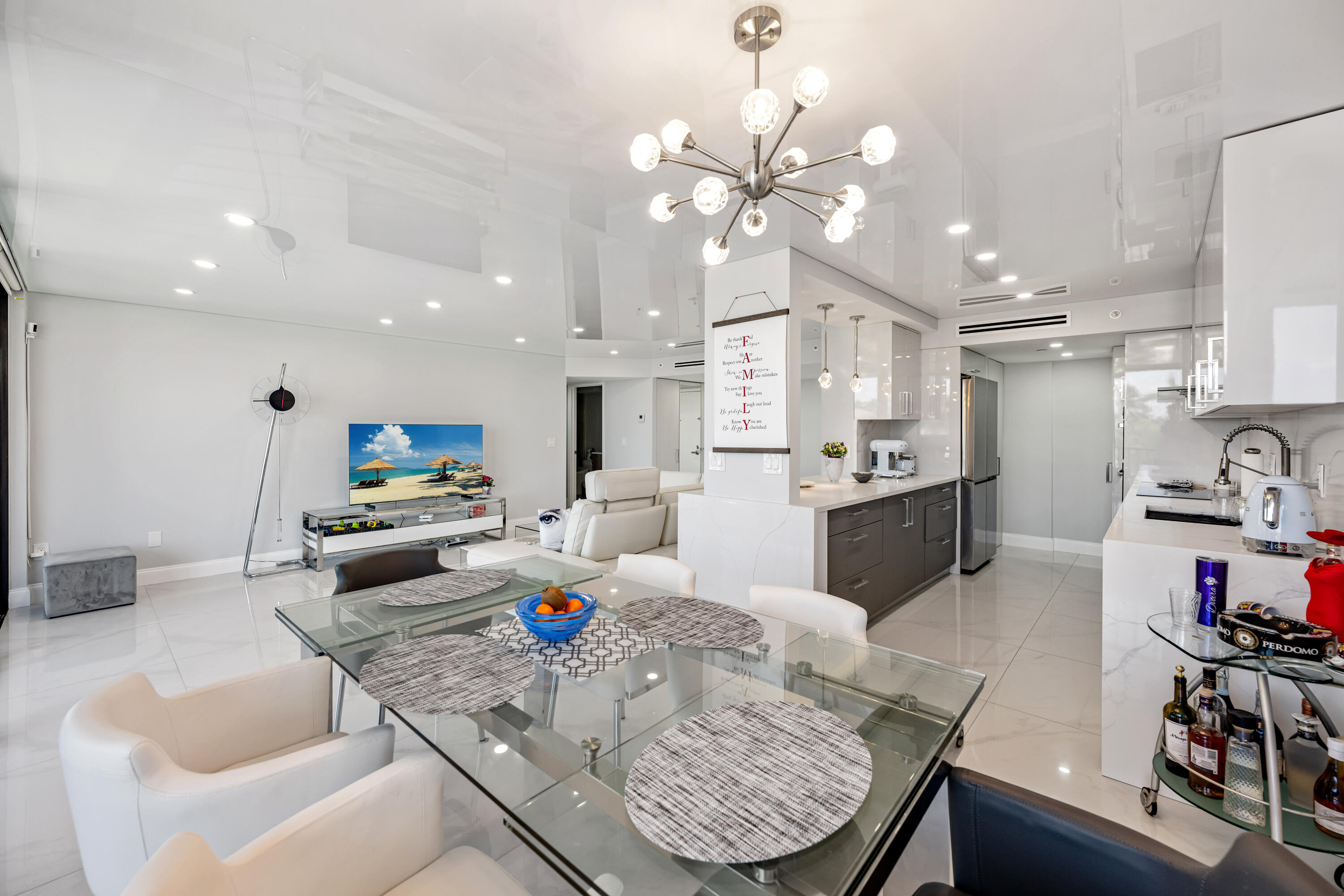 899 Jeffery Street, Unit 308 Boca Raton, FL 33487 - Photo 12 of 46 DSC_2341