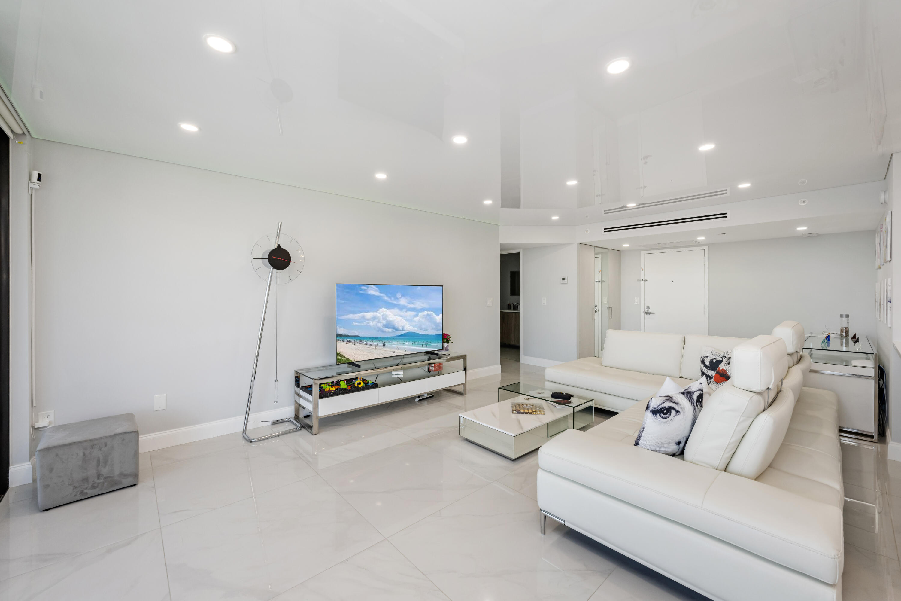 899 Jeffery Street, Unit 308 Boca Raton, FL 33487 - Photo 15 of 46 DSC_2343