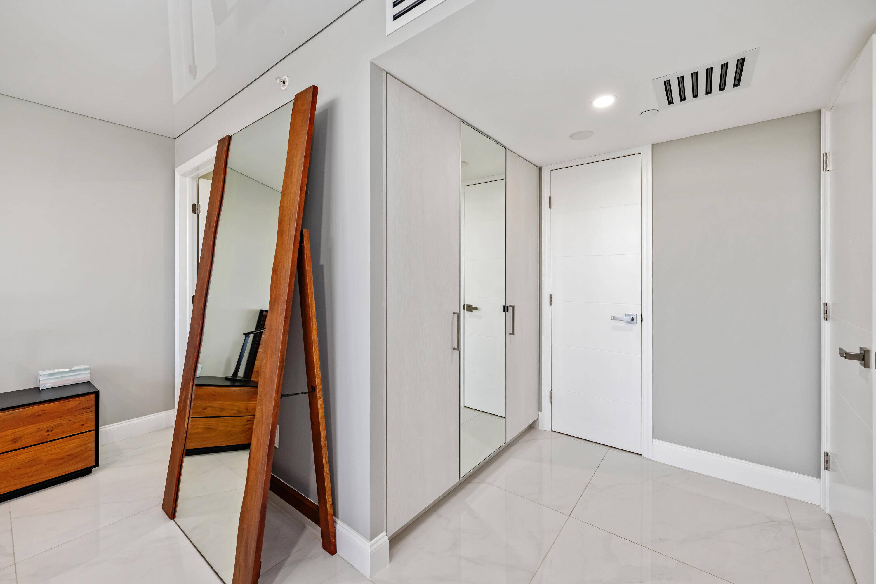 899 Jeffery Street, Unit 308 Boca Raton, FL 33487 - Photo 28 of 46 DSC_2269
