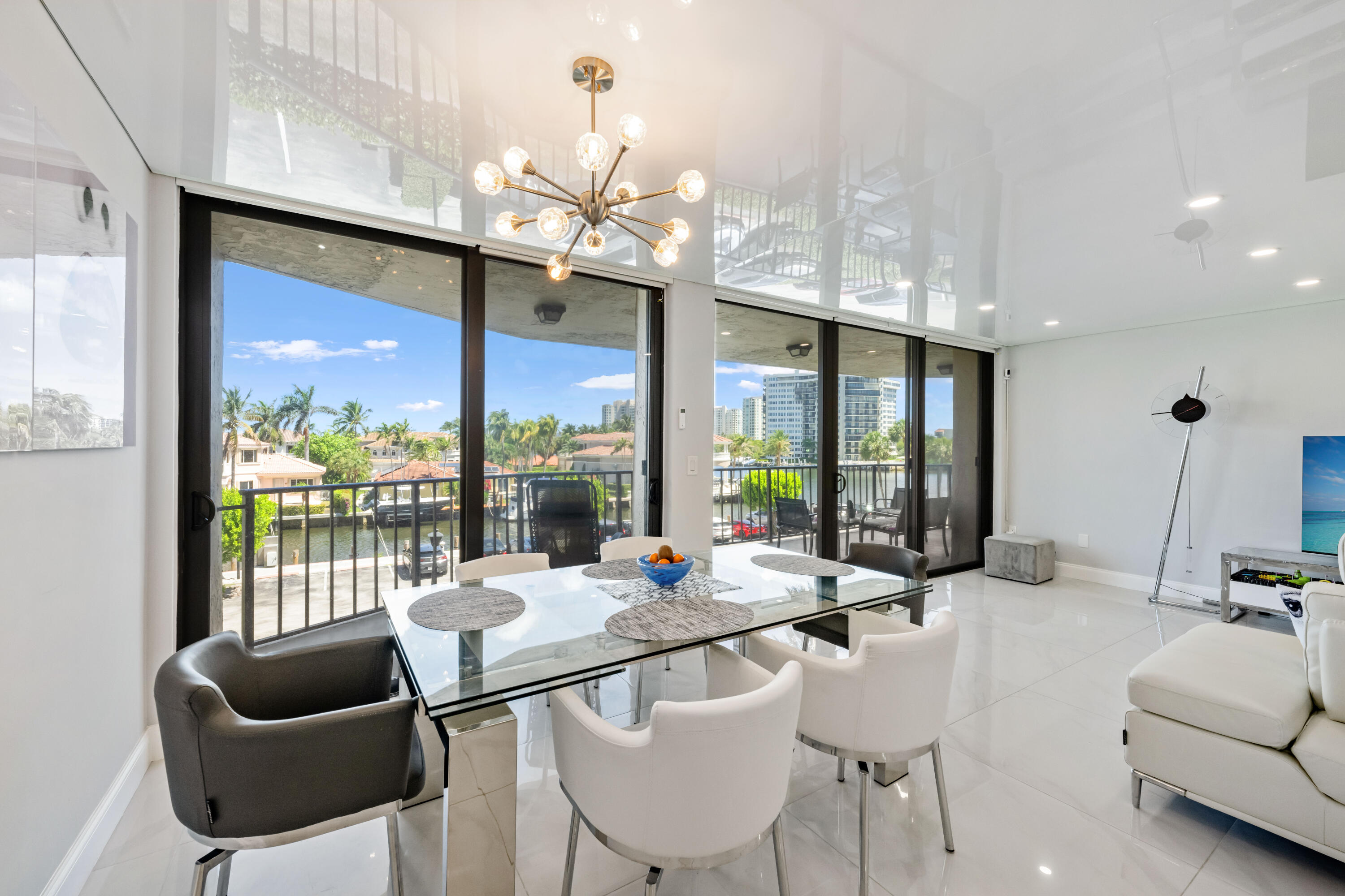899 Jeffery Street, Unit 308 Boca Raton, FL 33487 - Photo 7 of 46 DSC_2338