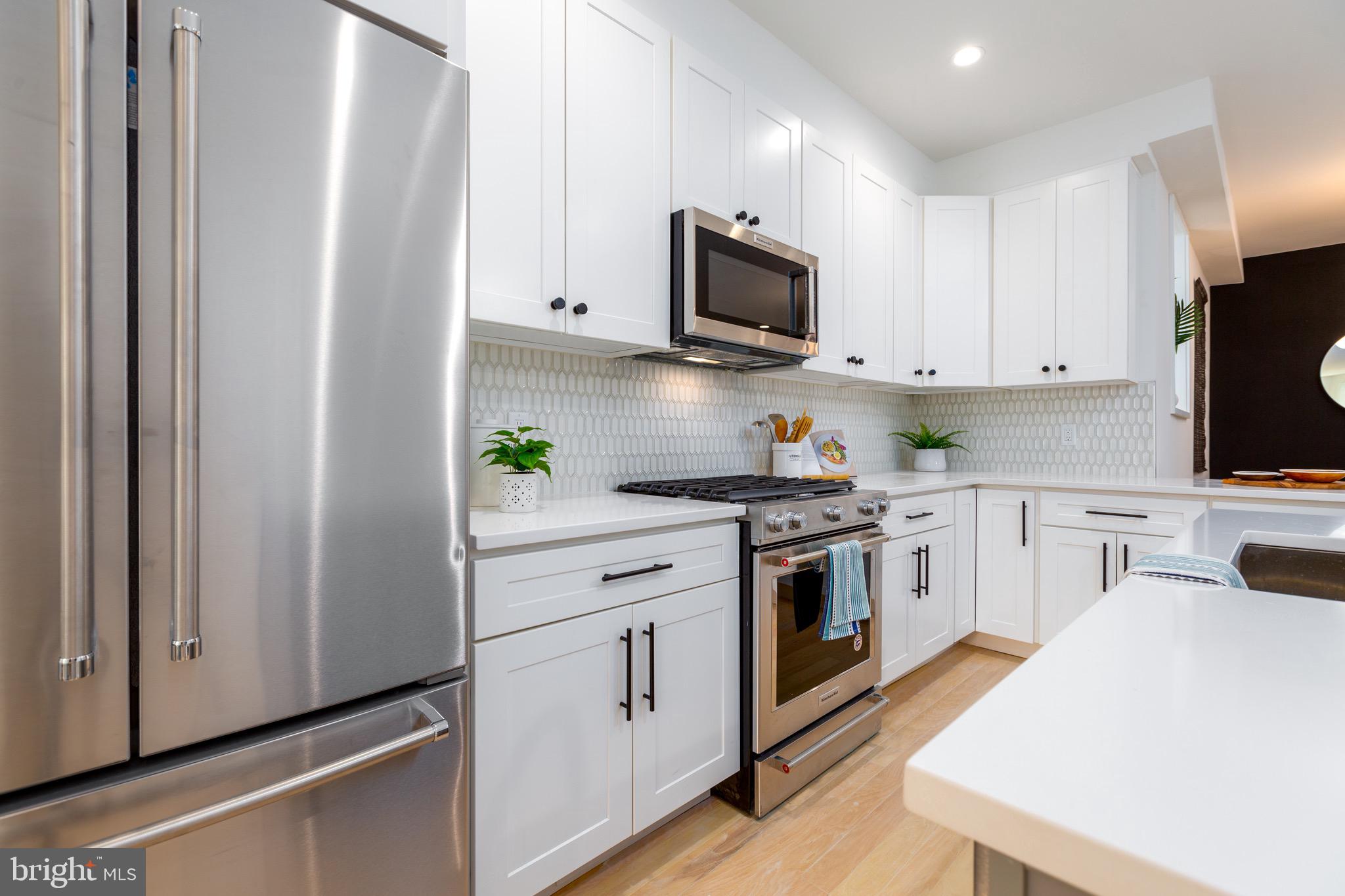 731 Fairmont Street Northwest, Unit 1 Washington, DC 20001 - Photo 2 of 53