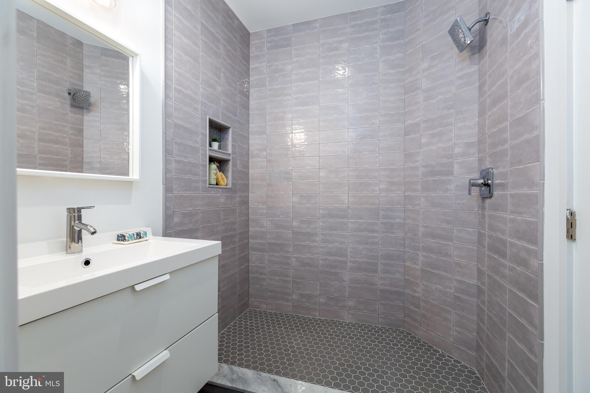 731 Fairmont Street Northwest, Unit 1 Washington, DC 20001 - Photo 25 of 53