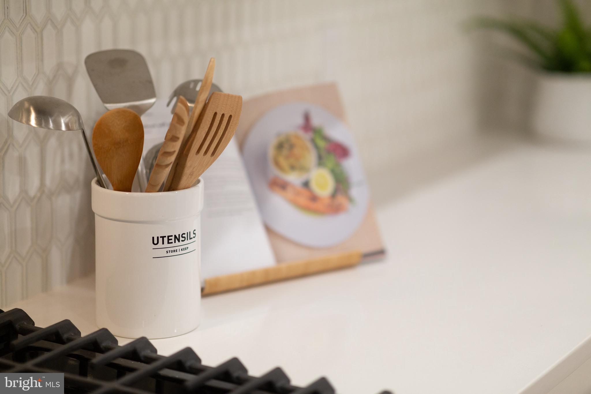 731 Fairmont Street Northwest, Unit 1 Washington, DC 20001 - Photo 4 of 53