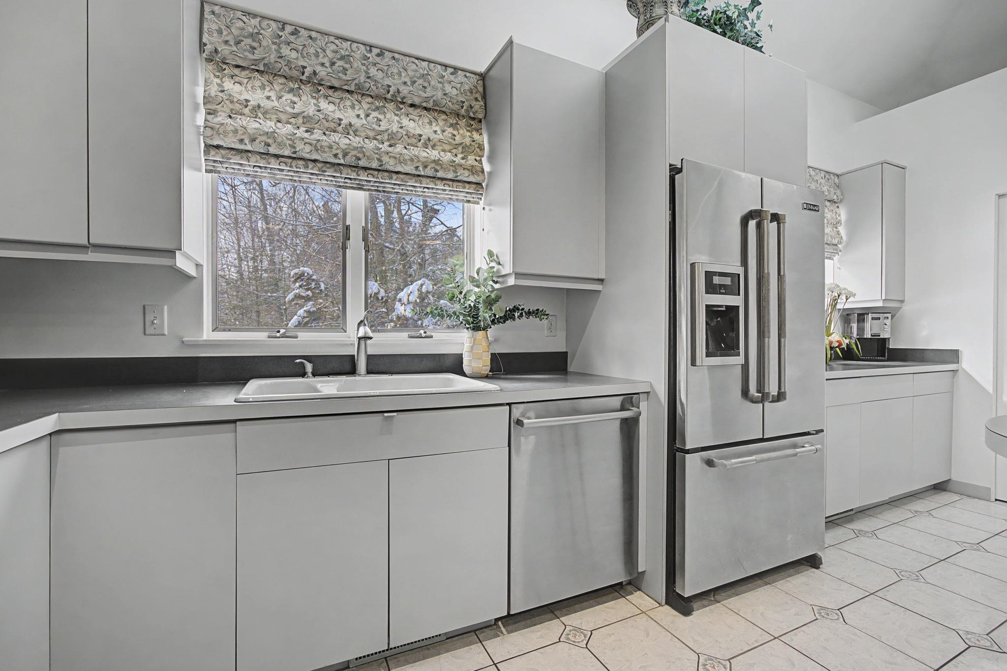 50 Page Lane Hampstead, NH 03841 - Photo 30 of 54