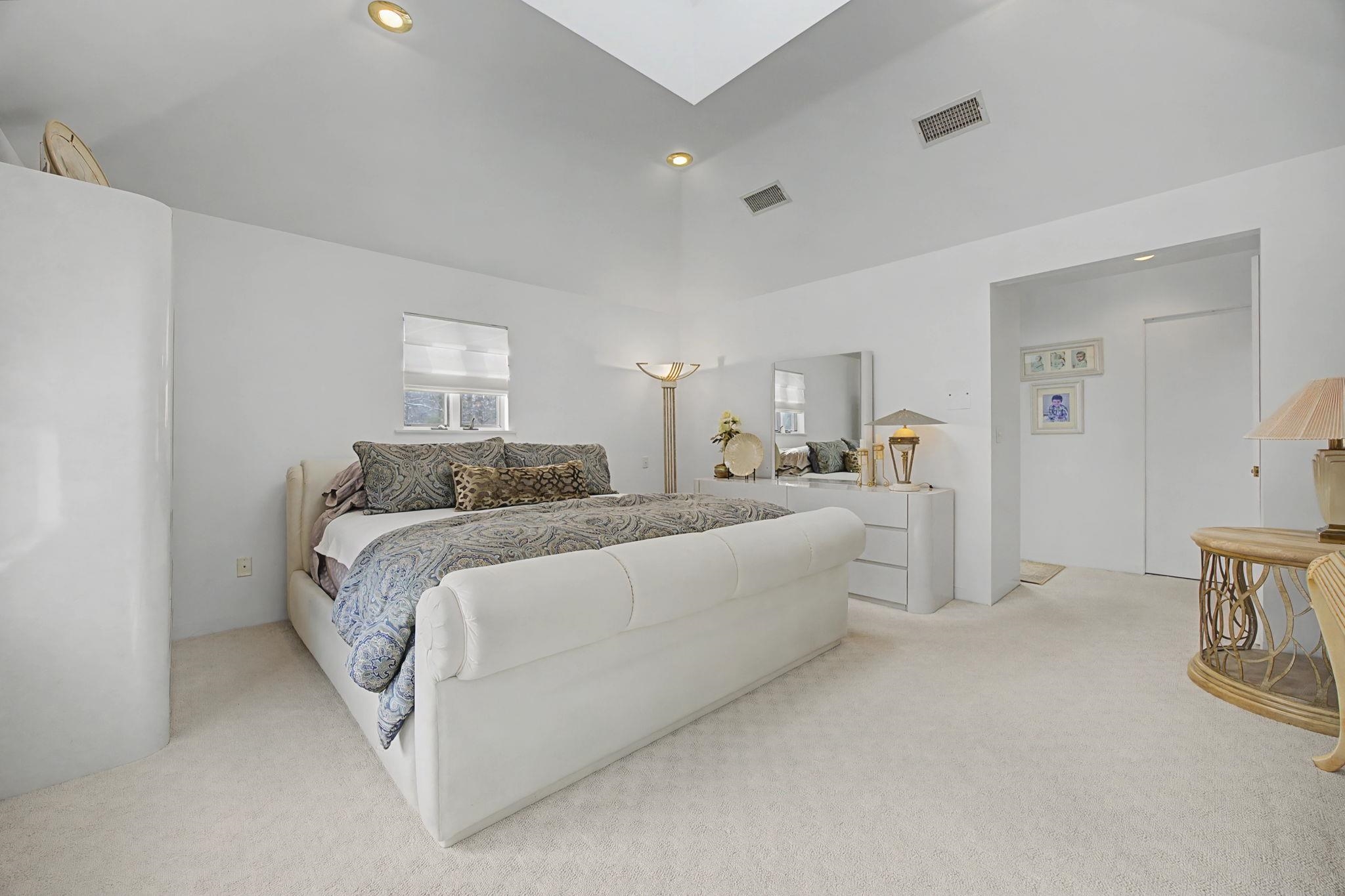 50 Page Lane Hampstead, NH 03841 - Photo 44 of 54