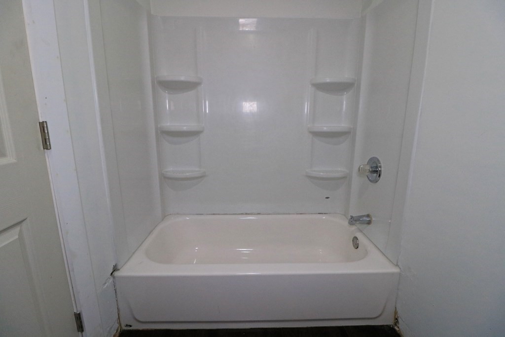 46 Pendleton Avenue Springfield, MA 01109 - Photo 16 of 42